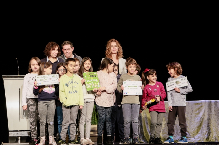 Els premiats al concurs de dibuix del vintè aniversari de Pirinenca de Serveis.