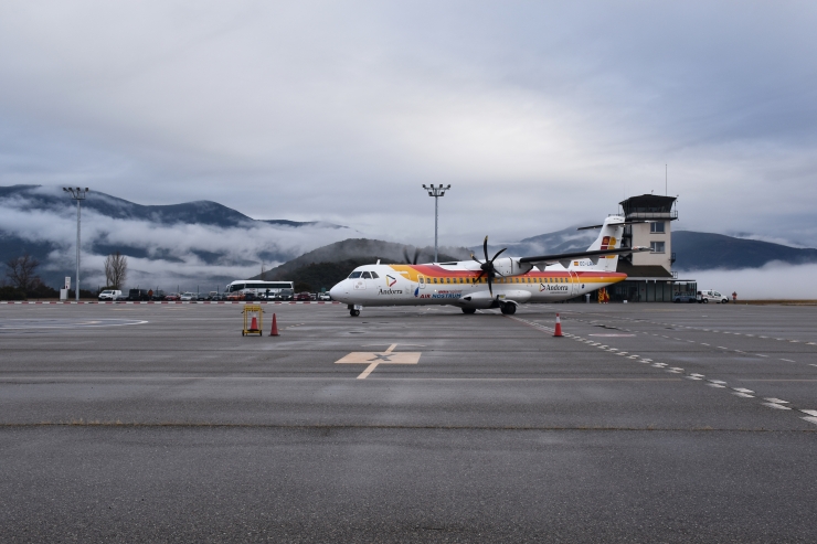 Un avió a l'aeroport d'Andorra-la Seu d'Urgell.
 