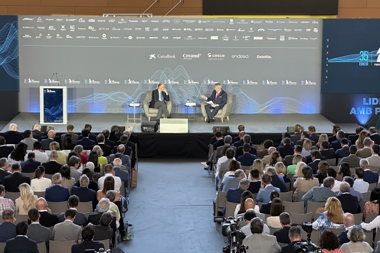 L'exprimer ministre italià Enrico Letta, en el torn de preguntes de la seva conferència.