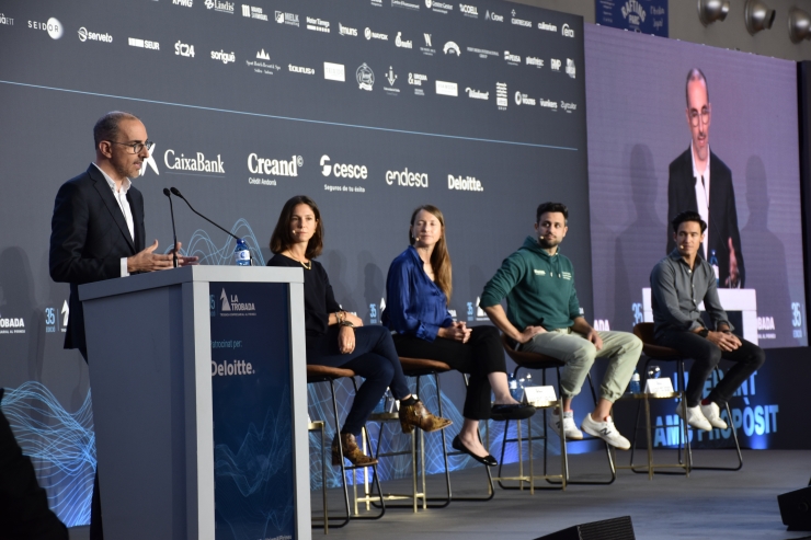 Un moment de la taula rodona 'Innovació: la fórmula secreta per un futur amb impacte'.