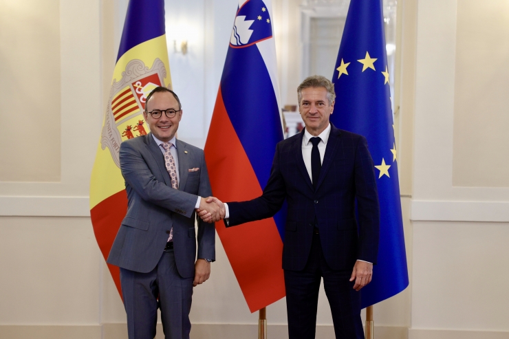 El cap de Govern, Xavier Espot, i el primer ministre d'Eslovènia, Robert Golob.