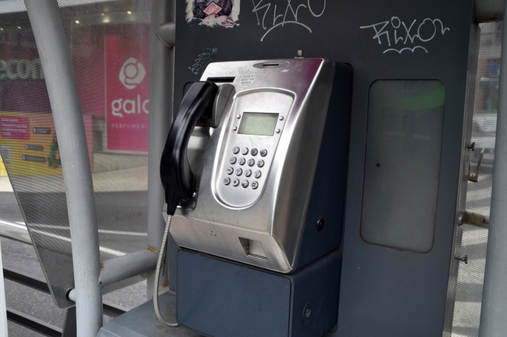 Una cabina telefònica que es pot trobar a Andorra la Vella.