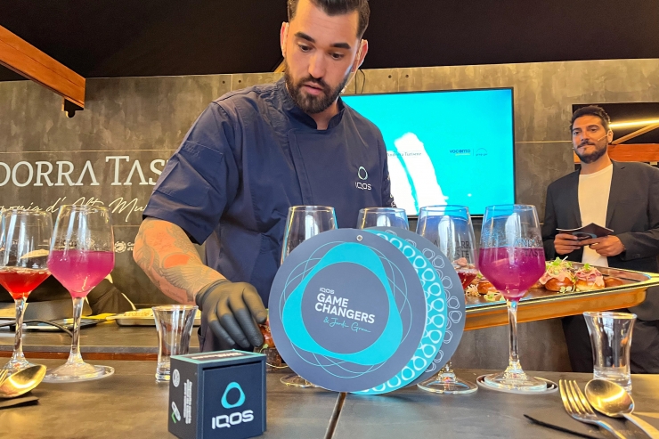 El xef Jordi Grau preparant un dels plats a l'Andorra Taste.