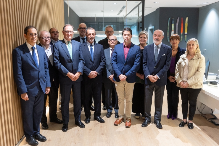 La inauguració de la nova oficina de Creand a la Seu d'Urgell.