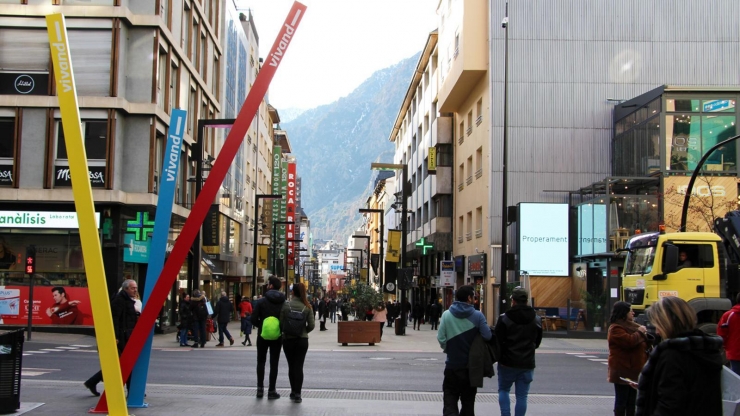 Més de 200 nous establiments actius en el Registre de Comerç a tancament del tercer trimestre.