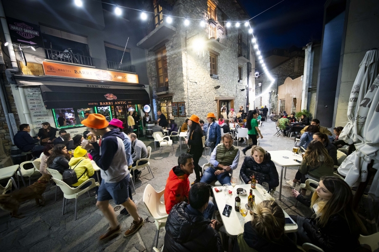 Una terrassa al centre històric durant la celebració d'una edició del 'De copes'.