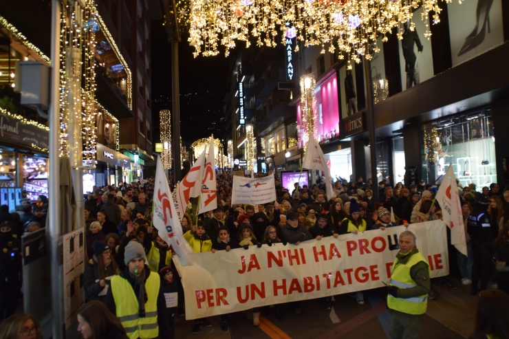 Una de les accions de protesta convocades per la Coordinadora per un Habitatge Digne.
 