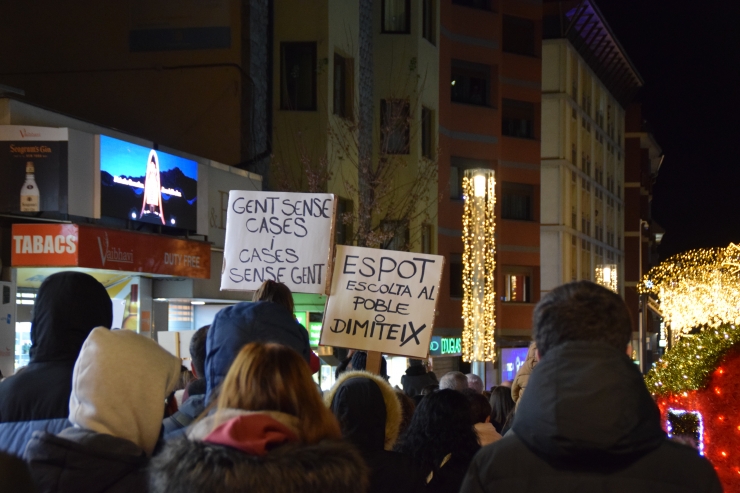 Algunes de les pancartes que es van veure durant una manifestació per l'habitatge.
 